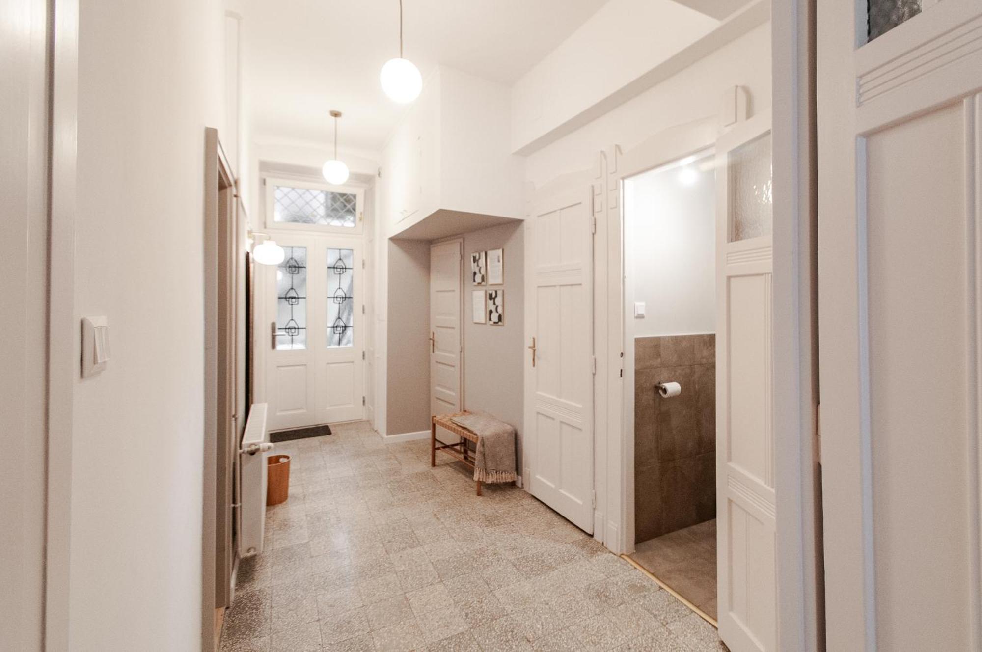 Spacious Family Suite Along River Side, In The Heart Of Buda Budapest Eksteriør bilde